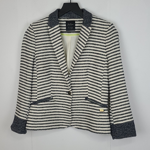 Zara Jackets & Blazers - Zara Trafaluc Striped Textured Blazer Size Large